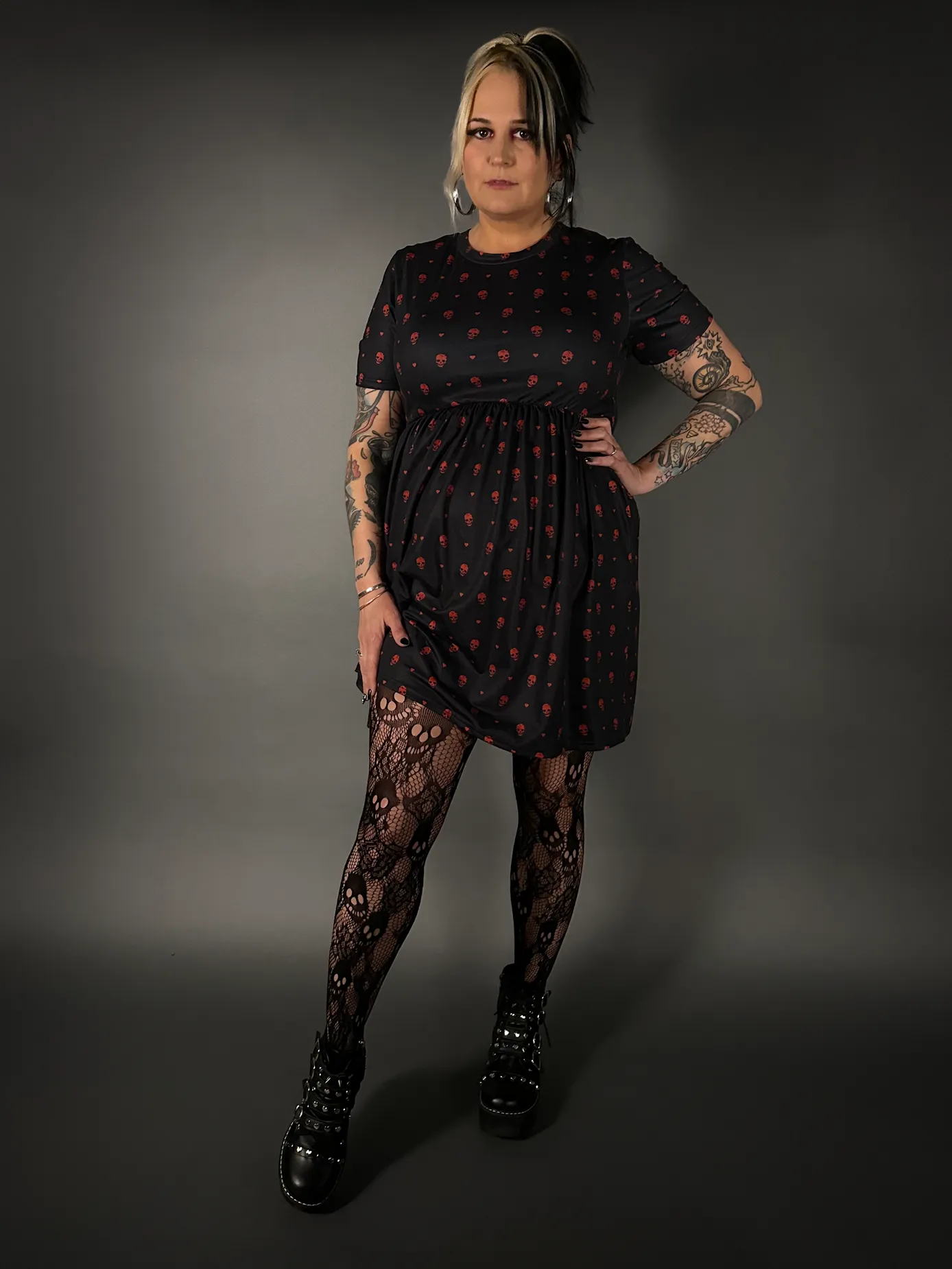 Outfit Set - Tommyrot "Hearts & Skulls" Skater Dress & Rose & Skull Tights by Pamela Mann